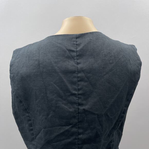 Abercrombie & Fitch Gray Button-Up Vest - Picture 5 of 10